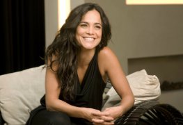 Alice braga pelada em cenas quente de sexo no filme cidade baixa