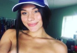 Alisia novinha sem vergonha toda meladinha de tesão