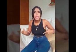 Amiga da faculdade caiu na net em vídeo amador