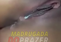 Amiga safada do Facebook se masturbando