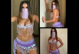 Anitta fantasiada de feiticeira rebolando a bunda gostosa