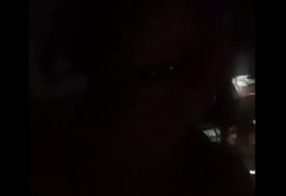 aprontando e se exibindo na rua