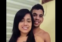 Betina safada em seu primeiro porno de Brad Montana