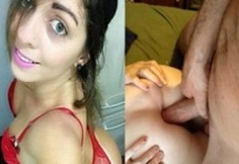 Branquinha Liberando o cu virgem pro maridão
