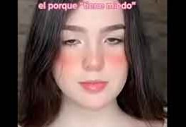 Branquinha linda sabe sentar na pica