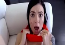 Brincando com a meia irmã