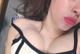 Caiu na net fotos e vídeos da Giovana Judd
