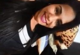 Caiu na net novamente mostrando a pepeca melada