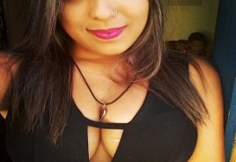 Carol e sua bucetinha linda
