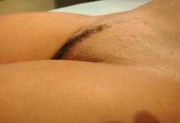 Casada peladinha tirando a maior onda