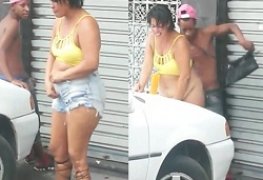 Casal amador com ressaca de carnaval fudendo no meio da rua