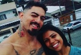 Chris fodendo Lunna Vaz na Piscina ao ar livre