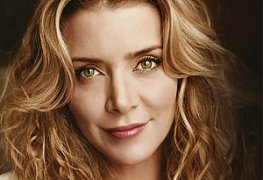 Christine fernandes nua em cena de sexo no filme lara