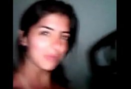 com minhas primas no quarto