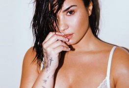 Demi Lovato nua em fotos vazas por hacker