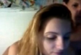 Duas primas safadas se soltando no omegle