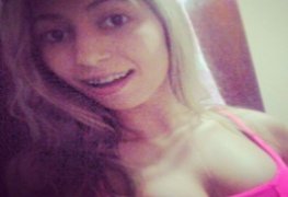 Duda ninfeta danada peladinha depois da piscina