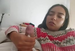 Eu adoro fazer o pênis do meu primo explodir em esperma - eu faço isso duas vezes