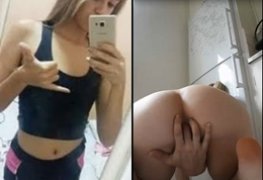 Fernanda galega caiu na net tocando sirica e enfiando o dedo no seu cuzinho