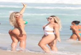 Fernanda Lacerda na praia