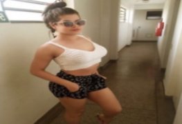 Fernanda novinha do peitão caiu na net excitada