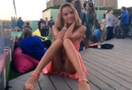 Ficou pelada em publico provocou o marido querendo rola e caiu na net