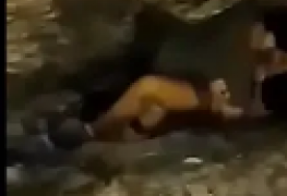 Fodendo novinha na praia