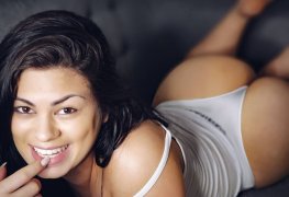 Fotos da gostosa Luana Kazaki