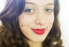 Fotos da ruiva Clara pelada caiu na net