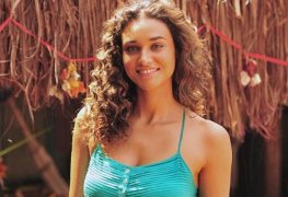 Fotos de Debora Nascimento nua