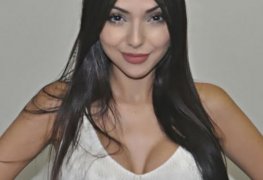 Fotos nua da deliciosa youtuber Nyvi Estephan