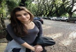 Gaúcha novinha caiu peladinha na net
