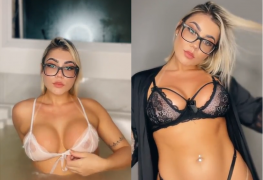 Gabi Tamiris gostosa do onlyfans se exibindo na banheira ao vivo no insta