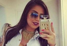 Gabriela Cruz mostrando seu bucetão maravilhoso