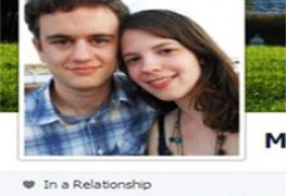 Gata transa com outro homem e namorado fotografa tudo.