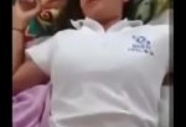 Gatinha colegial muito safada vídeo completo