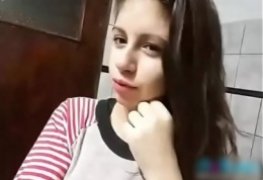 Gatinha gostosona de 18 anos caiu na net