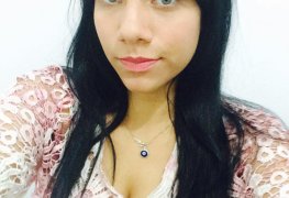Gostosa dos olhos claros caiu na net
