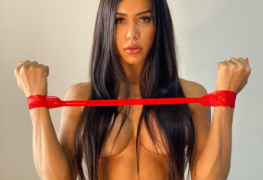 Indianara Jung top 2% do onlyfans se exibindo em live do Instagram