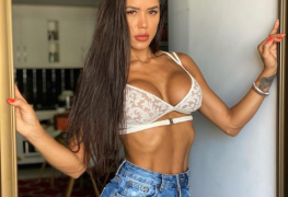 Indianara Jung top 2% do onlyfans se exibindo em live do Instagram