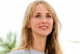 Ingrid garcia jonsson pelada no filme hermosa juventud