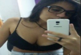 Iza confiou demais no namorado virtual e vazou na net