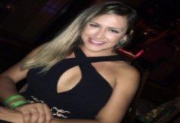 Júlia loirinha linda com carinha de safada caiu na net
