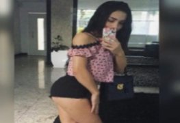 Jenny chegou da balada ficou peladinha e caiu na net excitada