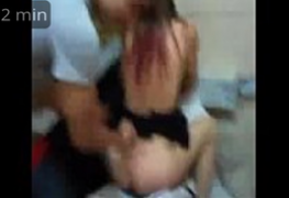 Julia Extremamente Bebada Dando para Dois Novinhos