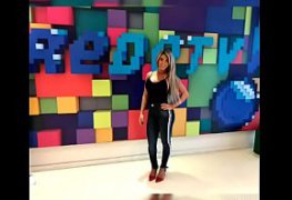 Juliana que trabalhou na redetv caiu na net