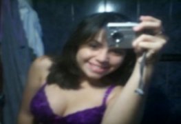 Karen ninfetinha linda colocou a camera na autorizada e caiu na net
