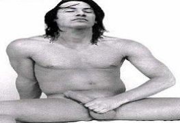 Keanu Reeves pelado em fotos porno