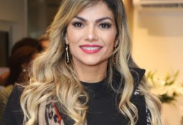 Kelly Key gostosa peladinha