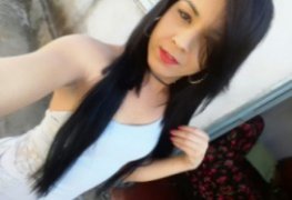 Kiara novinha linda com uma bunda deliciosa caiu na net